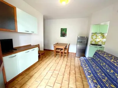 Cucina o angolo cottura di Holiday Getaway for 5 near the Beach