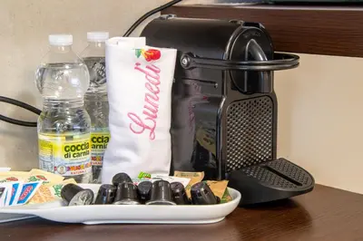 Set per la preparazione di tè e caffè presso Welc-ōM Monte della Madonna Padova