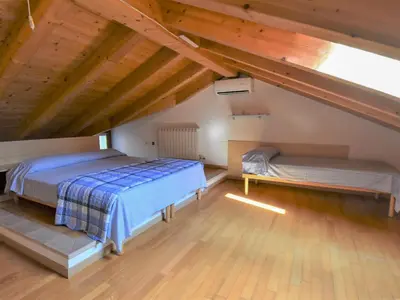 Letto o letti in una camera di Apartment Solmare-31 by Interhome