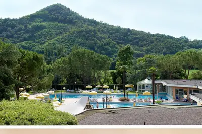 Piscina di Hotel Apollo Terme o nelle vicinanze