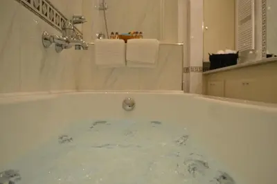 Bagno di Domus Dea
