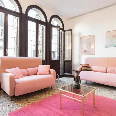 Lustraferi Apartment