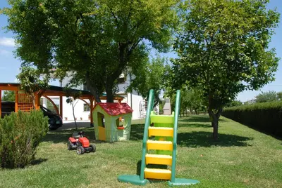 Area giochi per bambini di Agriturismo Il Melograno