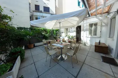 Patio o area all'aperto di Madam Treviso