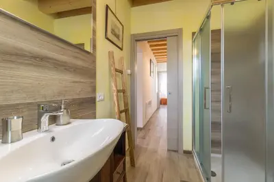 Bagno di La casa nel bosco