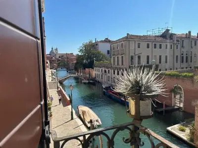 Vista sul fiume nelle vicinanze dell'appartamento