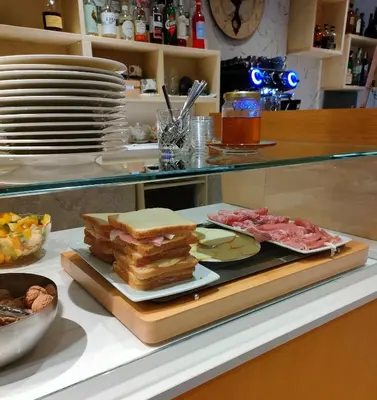 Cibo presso l'hotel o nelle vicinanze