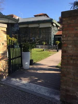 Giardino di Monolocale La Corte Biennale