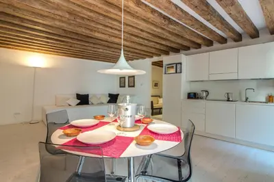 Cucina o angolo cottura di VeNICe Cera Casa Del Giglio