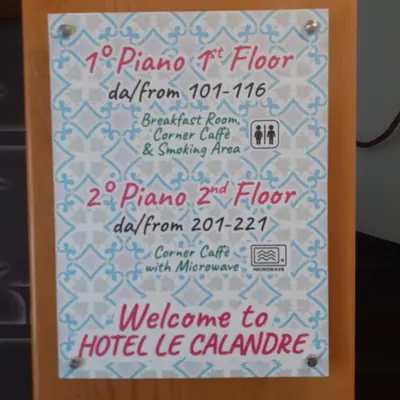 Certificato, attestato, insegna o altro documento esposto da Hotel Le Calandre