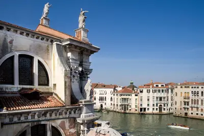 Vista sul fiume nelle vicinanze dell'hotel