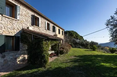 Paesaggio naturale nelle vicinanze della casa vacanze