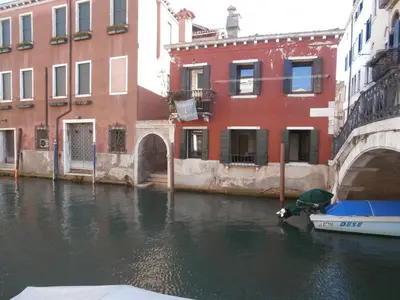 Vista sul fiume nelle vicinanze dell'appartamento