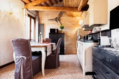 Cucina o angolo cottura di Ca' Del Mariner apartment with Terrace