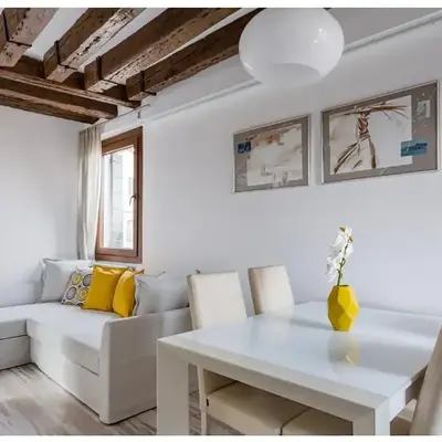 Biennale Family Apartment in Venice