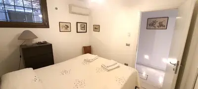 Letto o letti in una camera di Elisabeth Waterfront Apartment