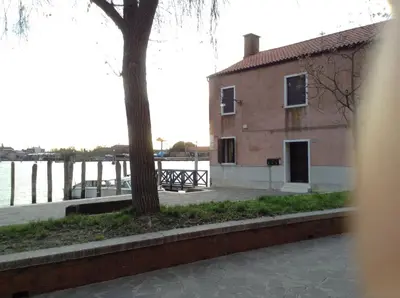 Vista sul fiume nelle vicinanze dell'appartamento