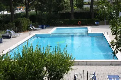 Piscina di Apartaments Marina del Cavallino o nelle vicinanze