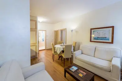 Area soggiorno di Romantic Suite San Marco
