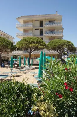 Planimetria di Appartamenti Diplomatic-Residence Fronte mare-Piazza Torino-Lido di Jesolo