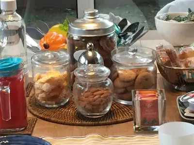Cibo presso la stanza in casa privata o nelle vicinanze