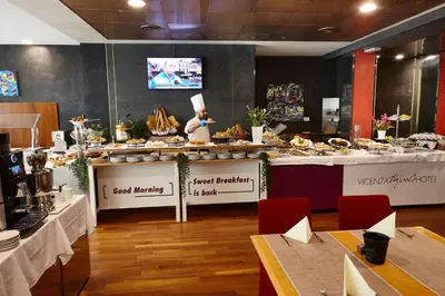 Cibo presso l'hotel o nelle vicinanze