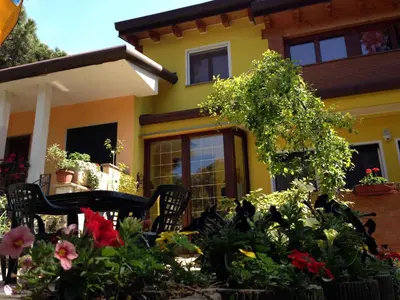 Giardino di Two-Bedroom Apartment in Rosolina Mare 25037