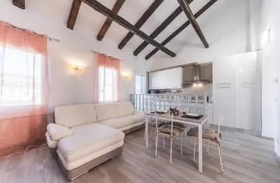 Cucina o angolo cottura di Ca' Laura - Murano Centro - 10 min from Venice