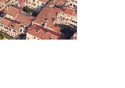 Vista generica su Venezia o vista sulla città dall'interno dell'appartamento