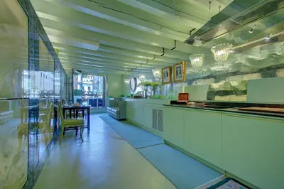 Ristorante o altro punto ristoro di GranDELUX-Canal - BBC Venice Grand Tour 2024 recorded here!