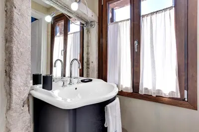 Bagno di Ca' Badoer West Studio