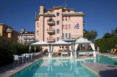 Piscina di Ute Hotel o nelle vicinanze