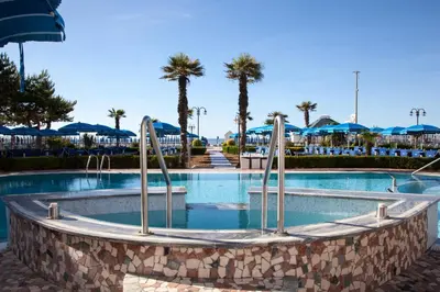 Piscina di Regent's Hotel o nelle vicinanze