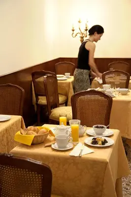 Cibo presso l'hotel o nelle vicinanze
