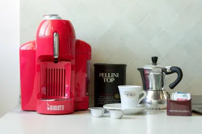 Set per la preparazione di tè e caffè presso Residence San Miguel 5