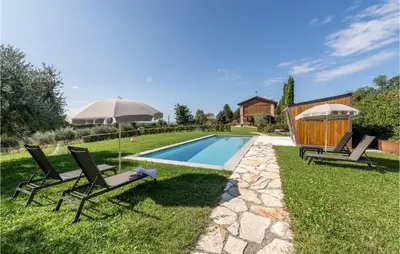 Piscina di Vista Dai Colli o nelle vicinanze