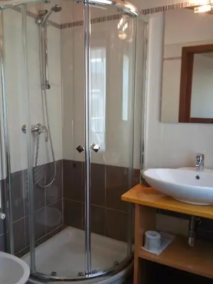 Bagno di Hotel C25