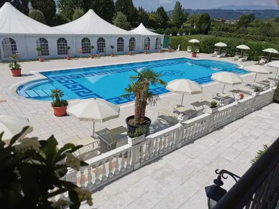 Piscina di Villa Serena Agriturismo o nelle vicinanze