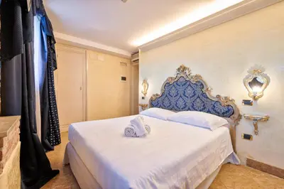 Letto o letti in una camera di Hotel Vecellio Venice on the Lagoon