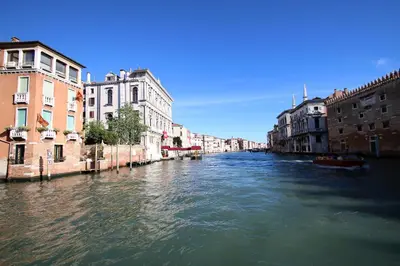 Vista sul fiume nelle vicinanze dell'appartamento