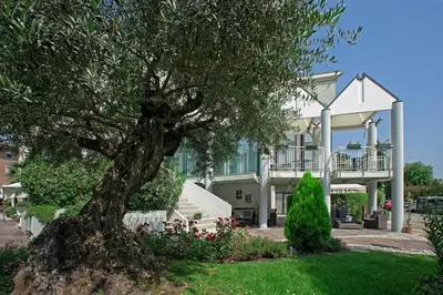Giardino di Park Hotel Ai Pini & Restaurant Ai Pini
