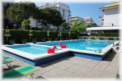 Piscina di Hotel American o nelle vicinanze