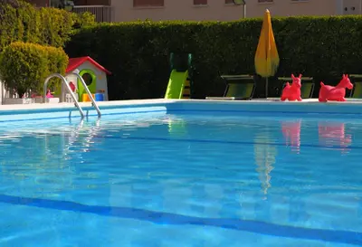 Piscina di Hotel American o nelle vicinanze