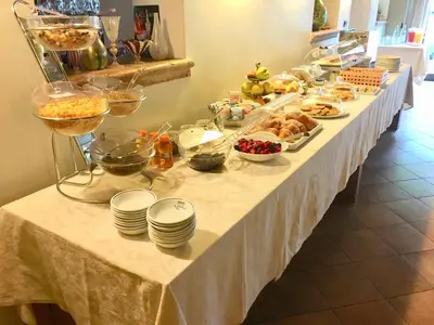 Cibo presso l'hotel o nelle vicinanze