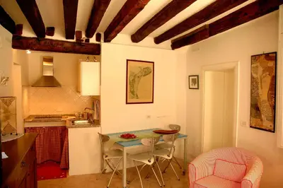 Planimetria di 1410 Castello