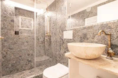 Bagno di VeNICe Cera Ca' del Gondoliere