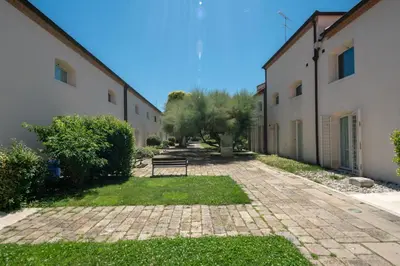 Giardino di Cà degli Archi 2 by Venicescape