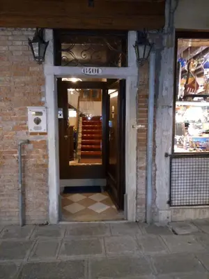 Facciata o entrata di Alloggi SS Giovanni e Paolo