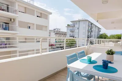 Balcone o terrazza di Sea view apartment with swimming pool