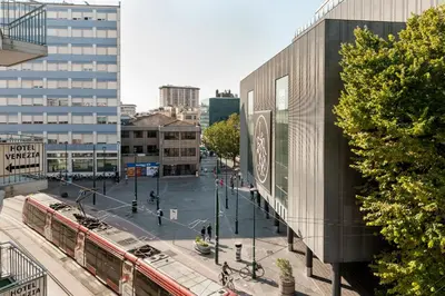 Vista generica su Mestre o vista sulla città dall'interno dell'appartamento